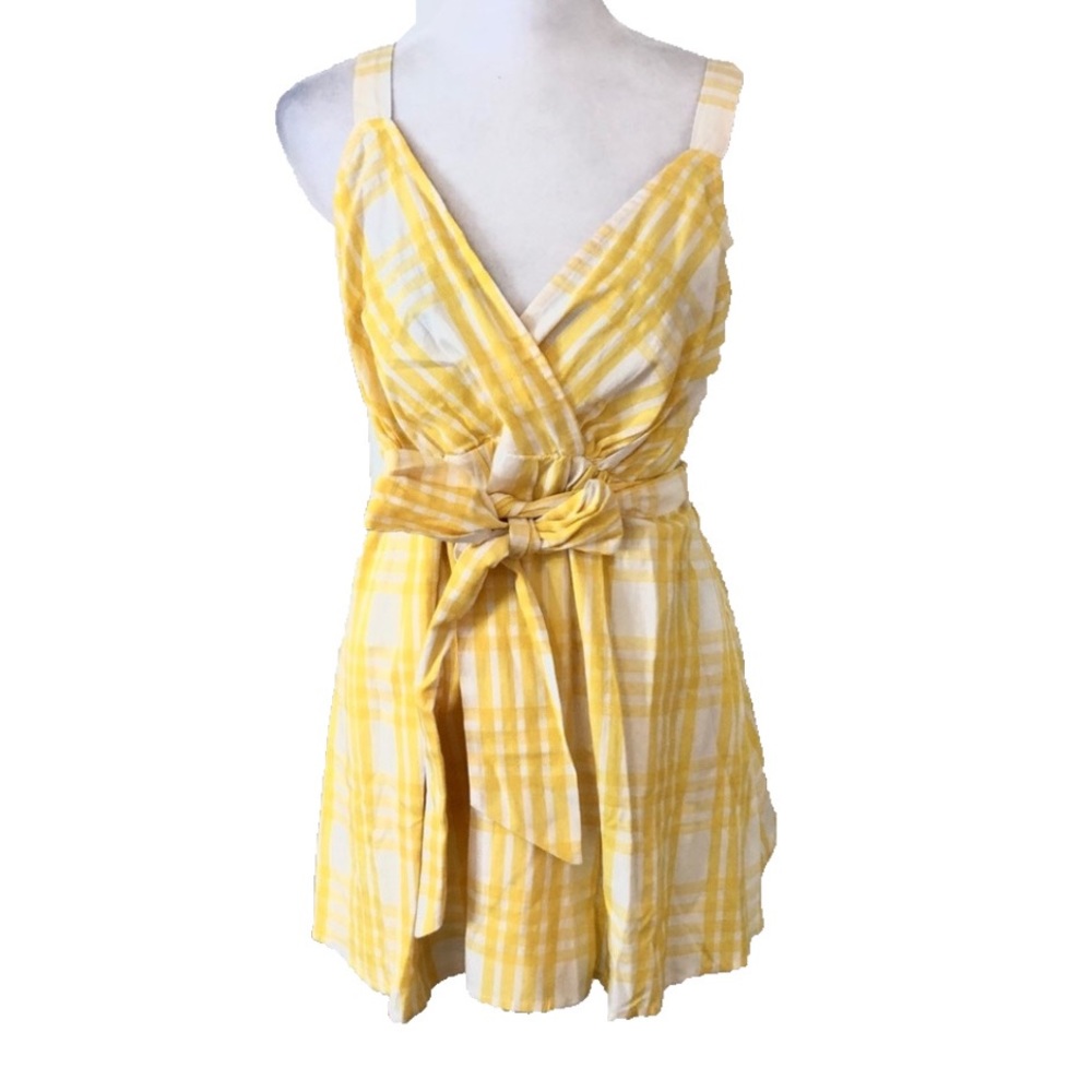NWT Motherhood Maternity Yellow Plaid Sleeveless Top